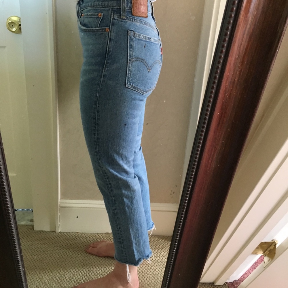High Rise Cropped Mom Jeans